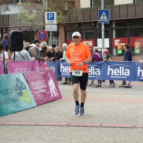 10.05.2026 - 8. Wedeler Halbmarathon Yannick Fuchs http://msf.ph/oto/9724831 10.05.2026 11:37:41 Ziel 682 meine-sportfotos.de
