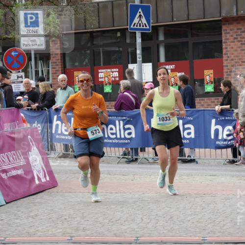 10.05.2026 - 8. Wedeler Halbmarathon Yannick Fuchs http://msf.ph/oto/9724911 10.05.2026 11:37:49 Ziel 573, 1033 meine-sportfotos.de