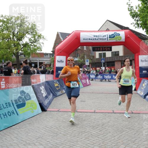10.05.2026 - 8. Wedeler Halbmarathon Yannick Fuchs http://msf.ph/oto/9724995 10.05.2026 11:37:53 Ziel 573, 1033 meine-sportfotos.de