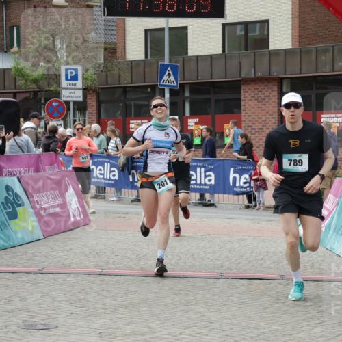 10.05.2026 - 8. Wedeler Halbmarathon Yannick Fuchs http://msf.ph/oto/9725097 10.05.2026 11:38:07 Ziel 80, 81, 657, 789, 2017, 2208 meine-sportfotos.de