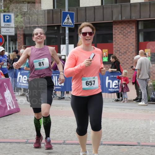 10.05.2026 - 8. Wedeler Halbmarathon Yannick Fuchs http://msf.ph/oto/9725174 10.05.2026 11:38:11 Ziel 80, 81, 657, 789, 2017, 2141, 2145, 2208 meine-sportfotos.de