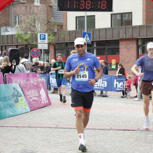 10.05.2026 - 8. Wedeler Halbmarathon Yannick Fuchs http://msf.ph/oto/9725270 10.05.2026 11:38:16 Ziel 81, 582, 657, 922, 1045, 2141, 2145 meine-sportfotos.de