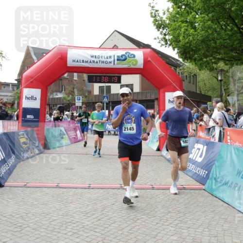 10.05.2026 - 8. Wedeler Halbmarathon Yannick Fuchs http://msf.ph/oto/9725316 10.05.2026 11:38:18 Ziel 146, 582, 768, 922, 1045, 2141, 2145 meine-sportfotos.de