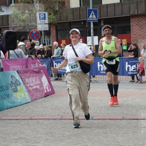 10.05.2026 - 8. Wedeler Halbmarathon Yannick Fuchs http://msf.ph/oto/9725740 10.05.2026 11:38:45 Ziel 29, 214, 354, 625 meine-sportfotos.de