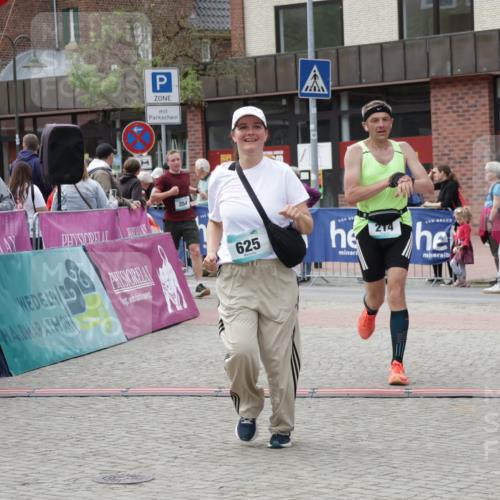 10.05.2026 - 8. Wedeler Halbmarathon Yannick Fuchs http://msf.ph/oto/9725756 10.05.2026 11:38:46 Ziel 214, 354, 625 meine-sportfotos.de