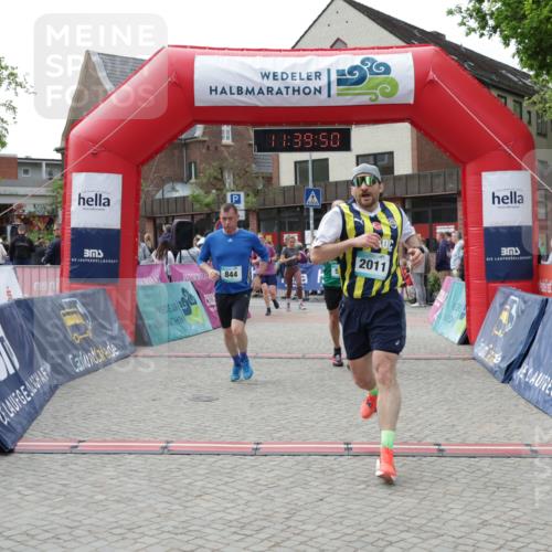 10.05.2026 - 8. Wedeler Halbmarathon Yannick Fuchs http://msf.ph/oto/9726417 10.05.2026 11:39:48 Ziel 402, 434, 585, 844, 1028, 1054, 2011 meine-sportfotos.de
