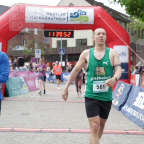 10.05.2026 - 8. Wedeler Halbmarathon Yannick Fuchs http://msf.ph/oto/9726465 10.05.2026 11:39:50 Ziel 434, 585, 844, 1028, 1054, 2011 meine-sportfotos.de