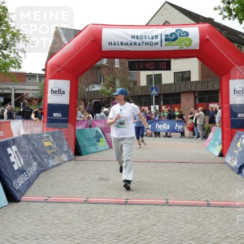 10.05.2026 - 8. Wedeler Halbmarathon Yannick Fuchs http://msf.ph/oto/9726757 10.05.2026 11:40:09 Ziel 275, 628, 817 meine-sportfotos.de
