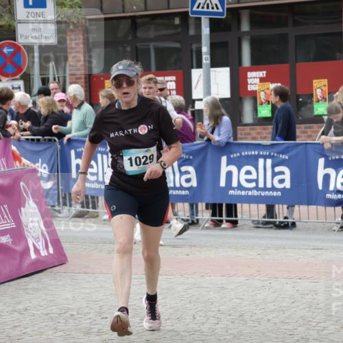 10.05.2026 - 8. Wedeler Halbmarathon Yannick Fuchs http://msf.ph/oto/9726881 10.05.2026 11:40:16 Ziel 275, 628, 697, 817, 1029, 2053 meine-sportfotos.de