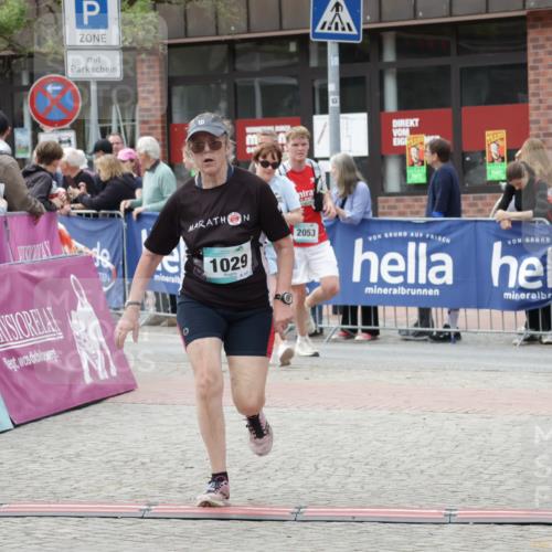 10.05.2026 - 8. Wedeler Halbmarathon Yannick Fuchs http://msf.ph/oto/9726886 10.05.2026 11:40:16 Ziel 275, 628, 697, 817, 1029, 2053 meine-sportfotos.de