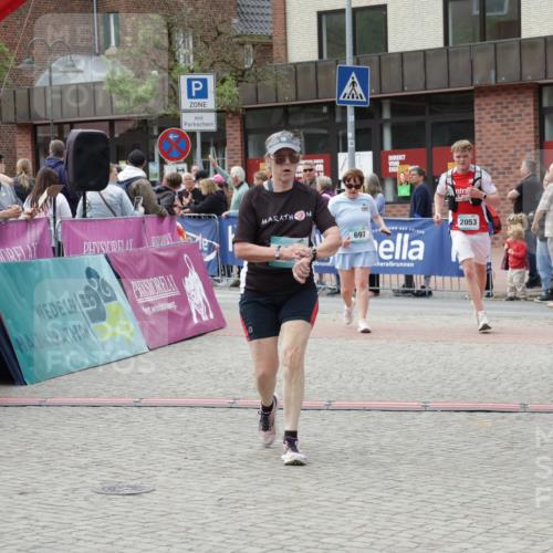 10.05.2026 - 8. Wedeler Halbmarathon Yannick Fuchs http://msf.ph/oto/9726920 10.05.2026 11:40:17 Ziel 275, 628, 697, 1029, 2053 meine-sportfotos.de