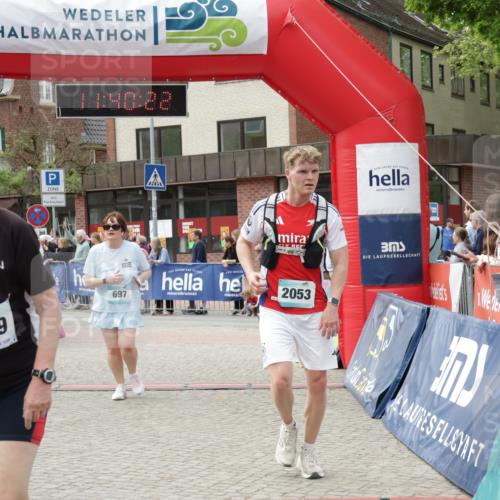 10.05.2026 - 8. Wedeler Halbmarathon Yannick Fuchs http://msf.ph/oto/9726947 10.05.2026 11:40:20 Ziel 592, 697, 1029, 2053 meine-sportfotos.de