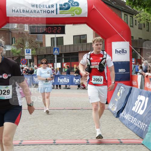 10.05.2026 - 8. Wedeler Halbmarathon Yannick Fuchs http://msf.ph/oto/9726951 10.05.2026 11:40:20 Ziel 592, 697, 1029, 2053 meine-sportfotos.de
