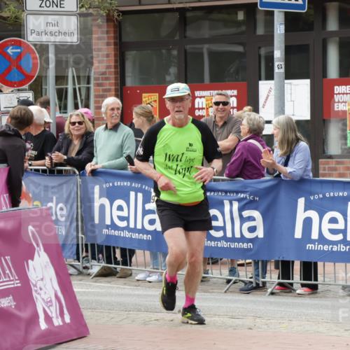 10.05.2026 - 8. Wedeler Halbmarathon Yannick Fuchs http://msf.ph/oto/9727099 10.05.2026 11:40:43 Ziel 639 meine-sportfotos.de