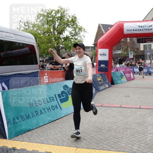 10.05.2026 - 8. Wedeler Halbmarathon Yannick Fuchs http://msf.ph/oto/9727264 10.05.2026 11:40:55 Ziel 591, 957, 968, 1001 meine-sportfotos.de