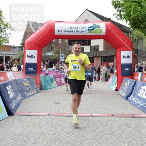 10.05.2026 - 8. Wedeler Halbmarathon Yannick Fuchs http://msf.ph/oto/9727537 10.05.2026 11:41:11 Ziel 310, 540, 543, 658, 770, 1048 meine-sportfotos.de