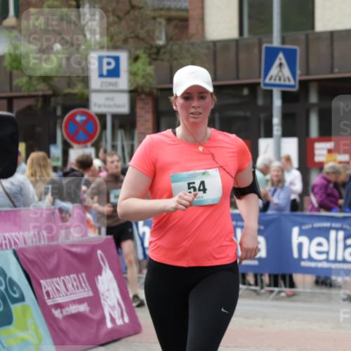 10.05.2026 - 8. Wedeler Halbmarathon Yannick Fuchs http://msf.ph/oto/9727683 10.05.2026 11:41:22 Ziel 54, 153, 868 meine-sportfotos.de