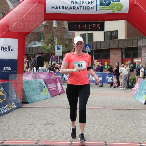 10.05.2026 - 8. Wedeler Halbmarathon Yannick Fuchs http://msf.ph/oto/9727703 10.05.2026 11:41:23 Ziel 54, 153, 868 meine-sportfotos.de