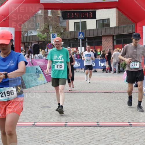 10.05.2026 - 8. Wedeler Halbmarathon Yannick Fuchs http://msf.ph/oto/9727886 10.05.2026 11:41:41 Ziel 248, 453, 751, 812, 2196, 2238 meine-sportfotos.de