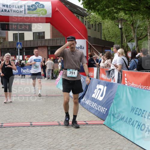 10.05.2026 - 8. Wedeler Halbmarathon Yannick Fuchs http://msf.ph/oto/9727897 10.05.2026 11:41:42 Ziel 248, 453, 751, 812, 2196, 2238 meine-sportfotos.de