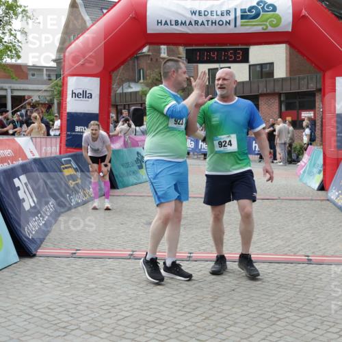 10.05.2026 - 8. Wedeler Halbmarathon Yannick Fuchs http://msf.ph/oto/9728030 10.05.2026 11:41:51 Ziel 108, 223, 923, 924 meine-sportfotos.de