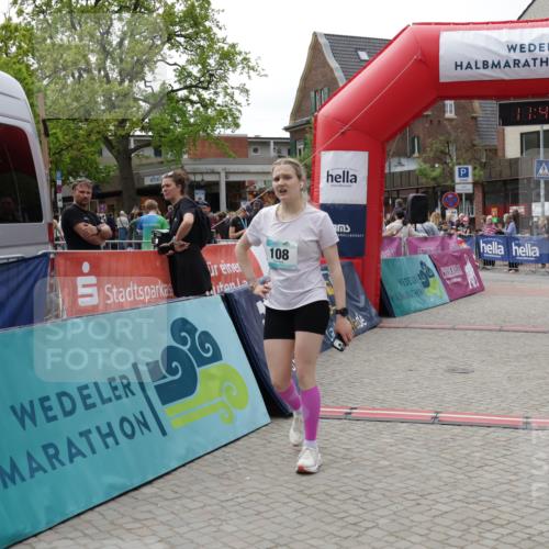 10.05.2026 - 8. Wedeler Halbmarathon Yannick Fuchs http://msf.ph/oto/9728091 10.05.2026 11:41:57 Ziel  meine-sportfotos.de