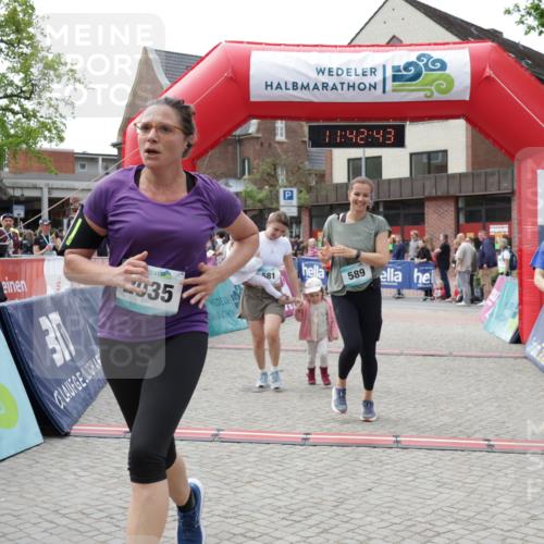 10.05.2026 - 8. Wedeler Halbmarathon Yannick Fuchs http://msf.ph/oto/9728555 10.05.2026 11:42:41 Ziel 106, 458, 581, 589, 2035 meine-sportfotos.de