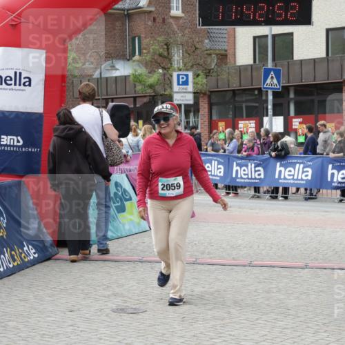 10.05.2026 - 8. Wedeler Halbmarathon Yannick Fuchs http://msf.ph/oto/9728705 10.05.2026 11:42:50 Ziel 106, 2059 meine-sportfotos.de