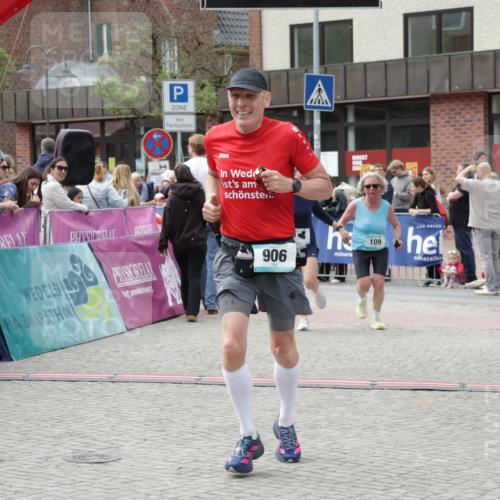 10.05.2026 - 8. Wedeler Halbmarathon Yannick Fuchs http://msf.ph/oto/9728810 10.05.2026 11:42:57 Ziel 109, 128, 906 meine-sportfotos.de