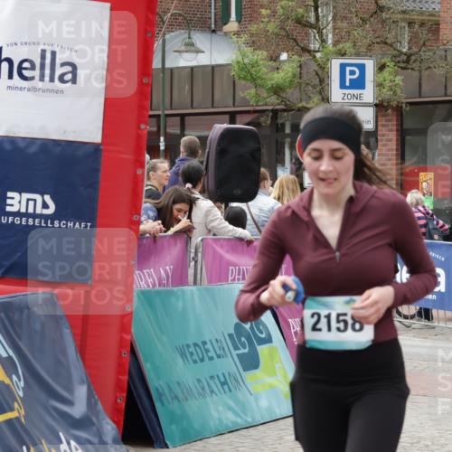 10.05.2026 - 8. Wedeler Halbmarathon Yannick Fuchs http://msf.ph/oto/9729043 10.05.2026 11:43:08 Ziel 331, 649, 650, 849, 973, 2073, 2158 meine-sportfotos.de