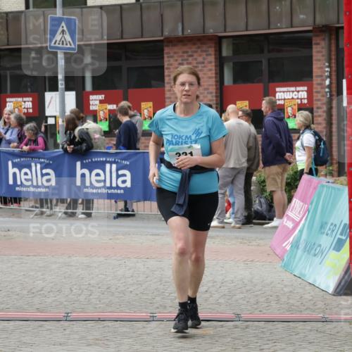 10.05.2026 - 8. Wedeler Halbmarathon Yannick Fuchs http://msf.ph/oto/9729100 10.05.2026 11:43:11 Ziel 331, 973, 2073, 2158 meine-sportfotos.de