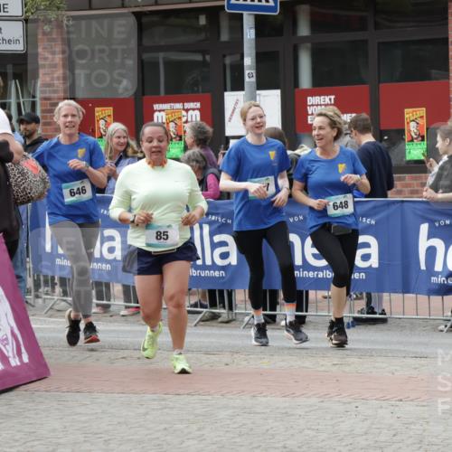 10.05.2026 - 8. Wedeler Halbmarathon Yannick Fuchs http://msf.ph/oto/9729158 10.05.2026 11:43:19 Ziel 85, 646, 647, 648 meine-sportfotos.de