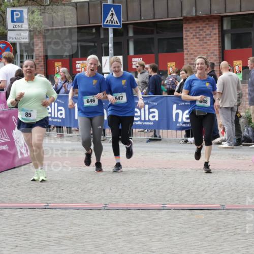 10.05.2026 - 8. Wedeler Halbmarathon Yannick Fuchs http://msf.ph/oto/9729197 10.05.2026 11:43:21 Ziel 85, 646, 647, 648 meine-sportfotos.de