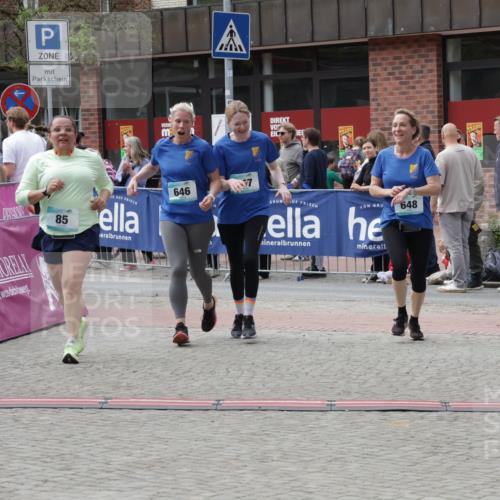 10.05.2026 - 8. Wedeler Halbmarathon Yannick Fuchs http://msf.ph/oto/9729203 10.05.2026 11:43:21 Ziel 85, 646, 647, 648 meine-sportfotos.de
