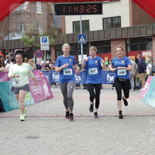 10.05.2026 - 8. Wedeler Halbmarathon Yannick Fuchs http://msf.ph/oto/9729249 10.05.2026 11:43:23 Ziel 85, 646, 647, 648 meine-sportfotos.de