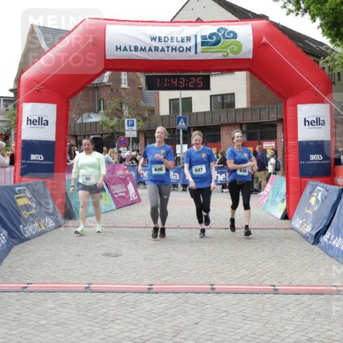 10.05.2026 - 8. Wedeler Halbmarathon Yannick Fuchs http://msf.ph/oto/9729260 10.05.2026 11:43:23 Ziel 85, 646, 647, 648 meine-sportfotos.de