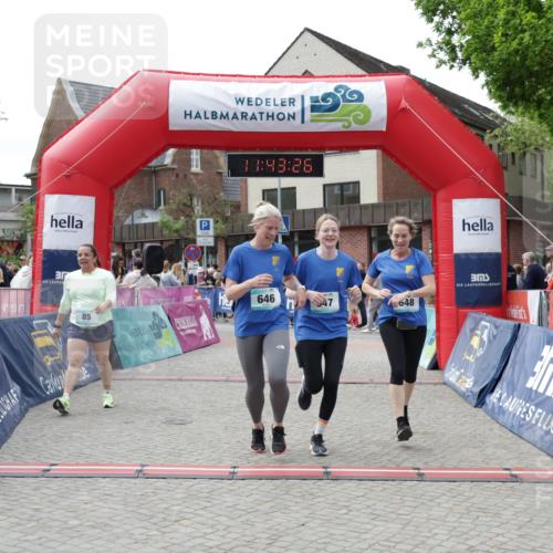 10.05.2026 - 8. Wedeler Halbmarathon Yannick Fuchs http://msf.ph/oto/9729286 10.05.2026 11:43:24 Ziel 85, 422, 646, 647, 648 meine-sportfotos.de
