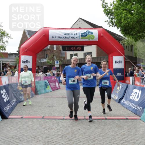 10.05.2026 - 8. Wedeler Halbmarathon Yannick Fuchs http://msf.ph/oto/9729297 10.05.2026 11:43:25 Ziel 85, 422, 646, 647, 648 meine-sportfotos.de