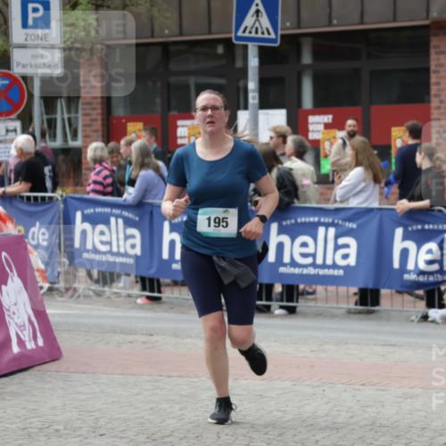 10.05.2026 - 8. Wedeler Halbmarathon Yannick Fuchs http://msf.ph/oto/9729989 10.05.2026 11:44:09 Ziel 195, 1016 meine-sportfotos.de