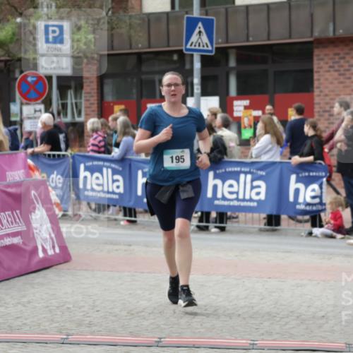 10.05.2026 - 8. Wedeler Halbmarathon Yannick Fuchs http://msf.ph/oto/9729993 10.05.2026 11:44:09 Ziel 195, 1016 meine-sportfotos.de