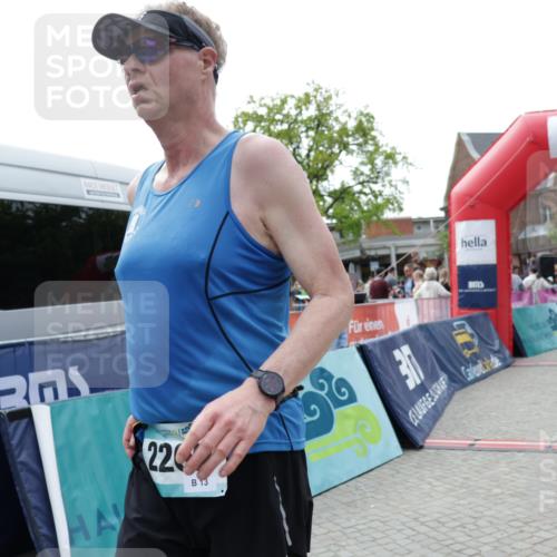 10.05.2026 - 8. Wedeler Halbmarathon Yannick Fuchs http://msf.ph/oto/9730276 10.05.2026 11:44:26 Ziel 258, 2202 meine-sportfotos.de