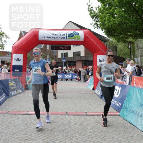 10.05.2026 - 8. Wedeler Halbmarathon Yannick Fuchs http://msf.ph/oto/9730399 10.05.2026 11:44:35 Ziel 221, 907 meine-sportfotos.de