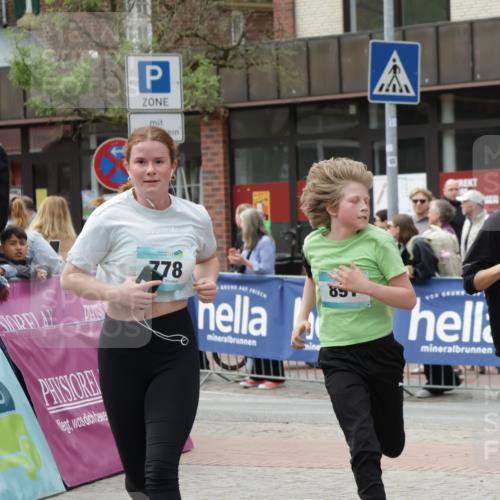 10.05.2026 - 8. Wedeler Halbmarathon Yannick Fuchs http://msf.ph/oto/9730491 10.05.2026 11:44:42 Ziel 778, 877 meine-sportfotos.de