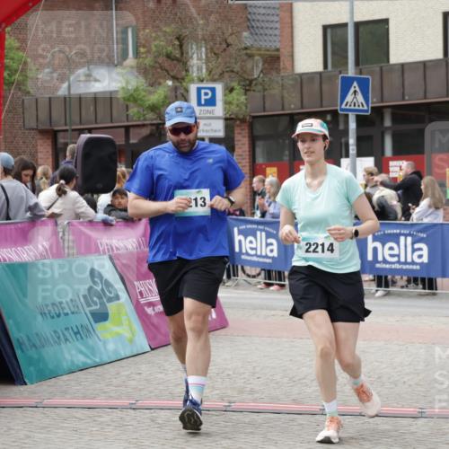 10.05.2026 - 8. Wedeler Halbmarathon Yannick Fuchs http://msf.ph/oto/9730619 10.05.2026 11:44:52 Ziel 189, 2213, 2214 meine-sportfotos.de