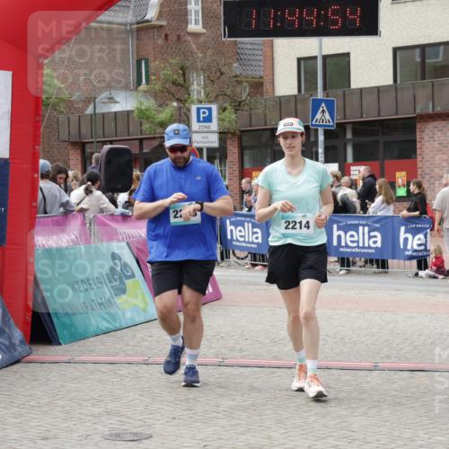 10.05.2026 - 8. Wedeler Halbmarathon Yannick Fuchs http://msf.ph/oto/9730625 10.05.2026 11:44:52 Ziel 189, 2213, 2214 meine-sportfotos.de