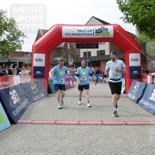10.05.2026 - 8. Wedeler Halbmarathon Yannick Fuchs http://msf.ph/oto/9734195 10.05.2026 11:51:48 Ziel 224, 282, 2108, 2191 meine-sportfotos.de