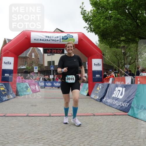10.05.2026 - 8. Wedeler Halbmarathon Yannick Fuchs http://msf.ph/oto/9734309 10.05.2026 12:39:00 Ziel 2015 meine-sportfotos.de