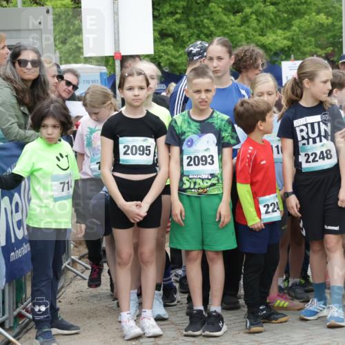 10.05.2026 - 8. Wedeler Halbmarathon Yannick Fuchs http://msf.ph/oto/9734502 10.05.2026 12:42:58 Ziel  meine-sportfotos.de