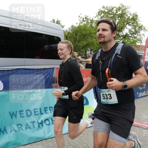 10.05.2026 - 8. Wedeler Halbmarathon Yannick Fuchs http://msf.ph/oto/9734537 10.05.2026 12:43:14 Ziel 532, 533 meine-sportfotos.de