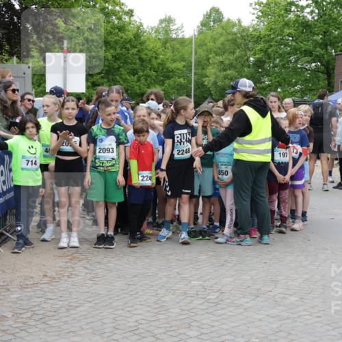 10.05.2026 - 8. Wedeler Halbmarathon Yannick Fuchs http://msf.ph/oto/9734551 10.05.2026 12:43:30 Ziel  meine-sportfotos.de